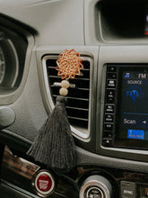 Load image into Gallery viewer, Rattan Sun Car Air Vent Diffuser
